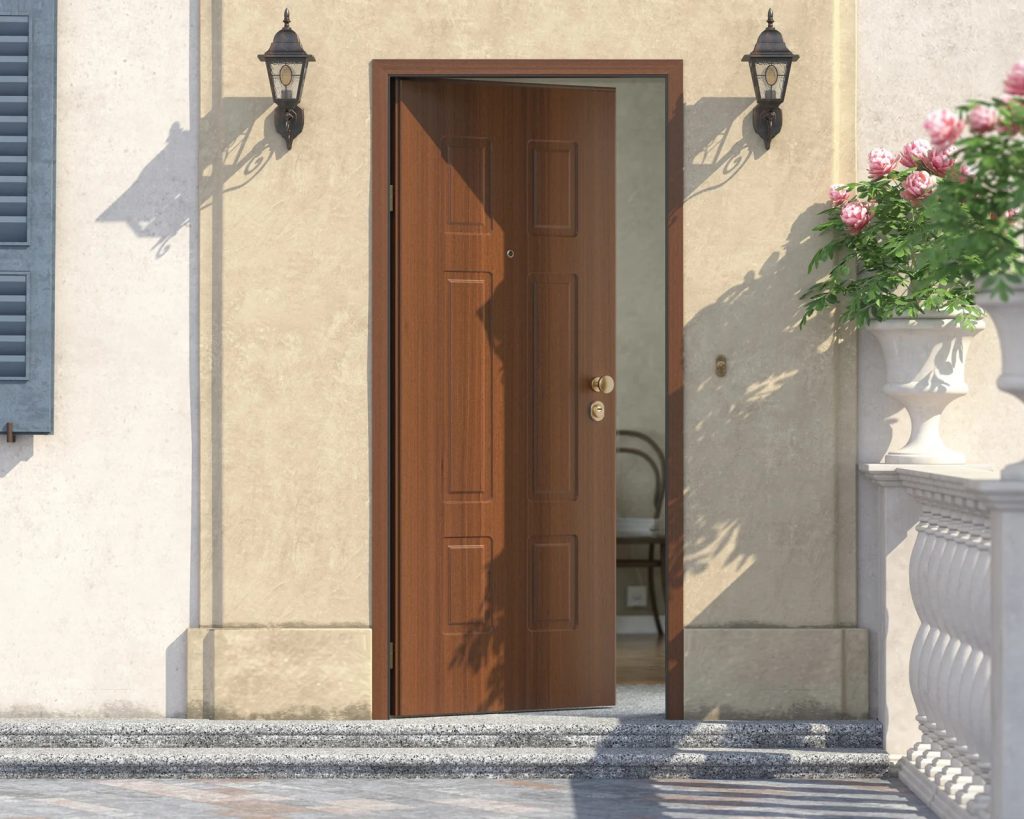 Porta blindata effetto legno su ingresso esterno, vista frontale